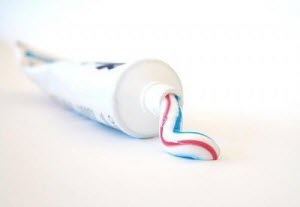 Лечение герпеса зубной пастой