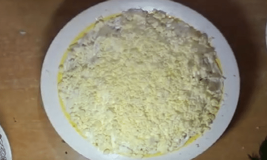 Салат подсолнух с чипсами, классический рецепт с фото