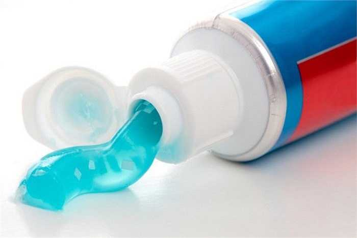 боль во время чистки зубов