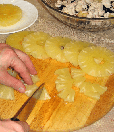 Салат с ананасом и курицей 6 пошаговых рецептов с фото