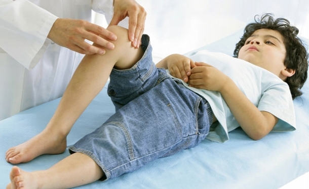 Почему у ребенка болят ноги по ночам