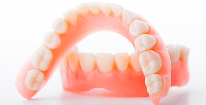 Съемное протезирование при полном отсутствии зубов