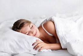 Просыпайтесь здоровыми на чистом матрасе: способы очистить и освежить матрас