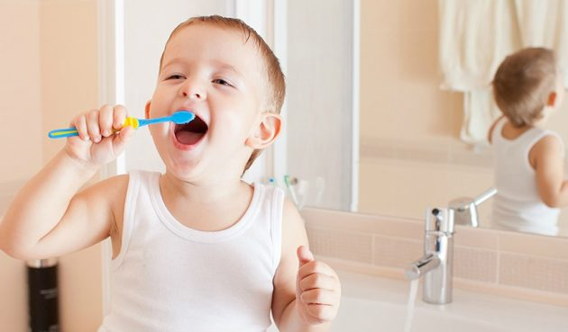 чистка зубов у детей